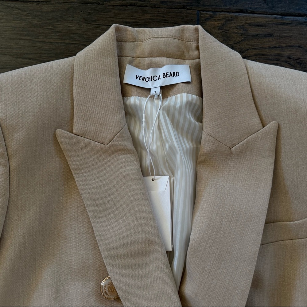 SOLD Veronica Beard Miller Dickey Blazer Crest Button Double-Breasted Size 16 - Picture 6 of 8